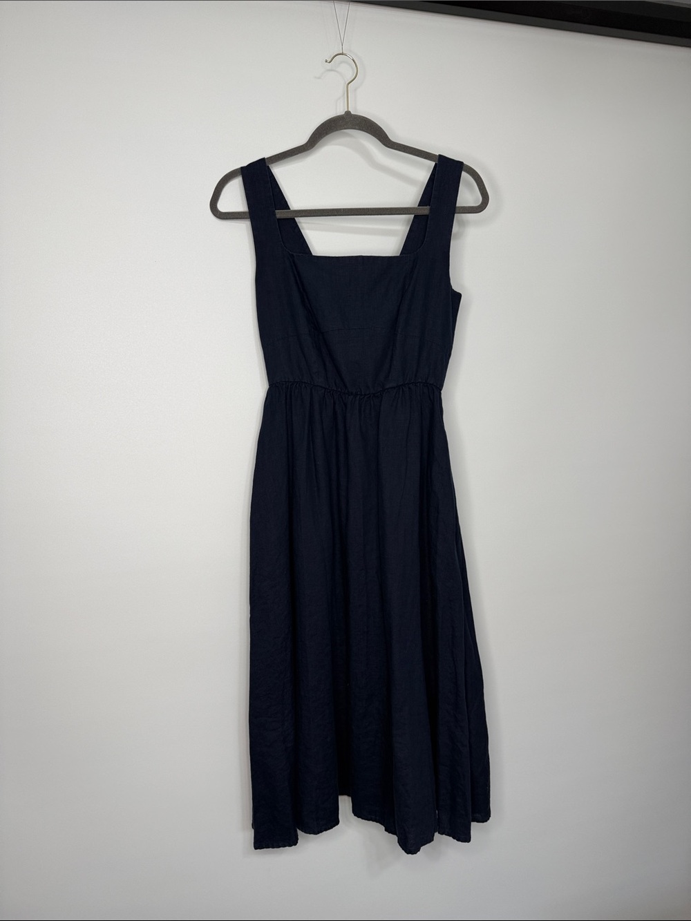 Quince 100% European Linen Fit & Flare Midi Dress in Deep Navy XS